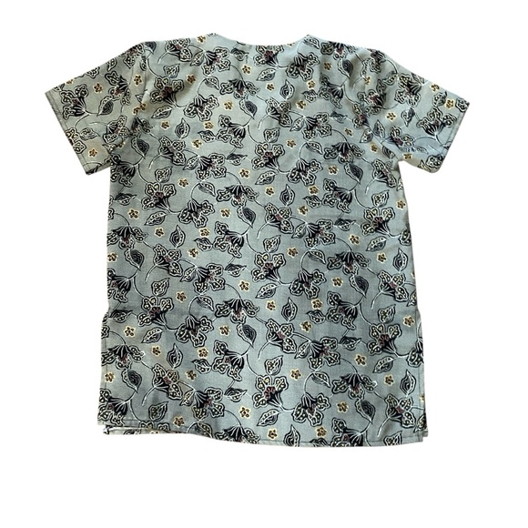 Vintage Floral Top-Made in Hong Kong Top- size Large- Gorgeous Print - Picture 4 of 6